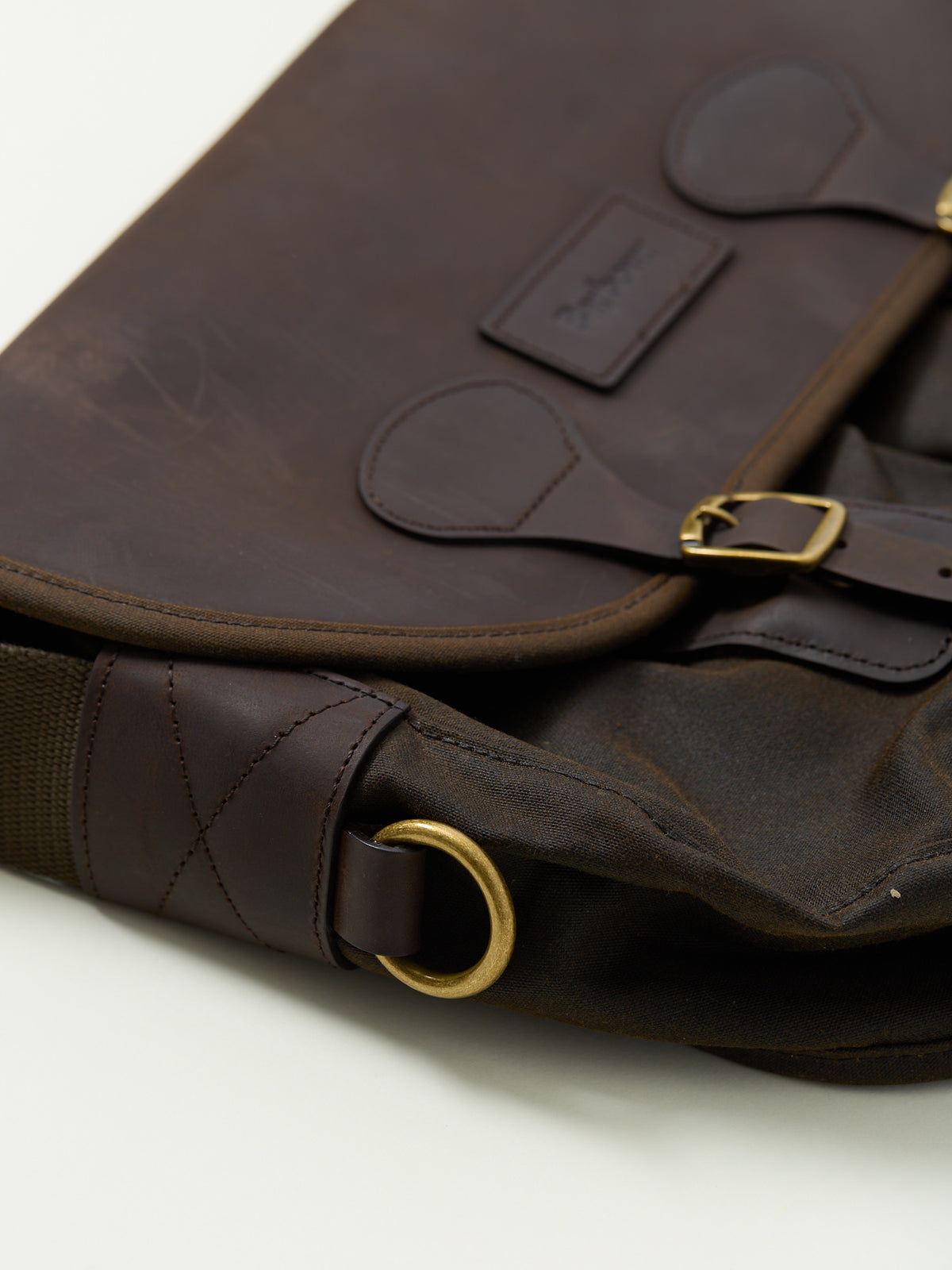 Wax Leather Tarras Fishing Bag Olive