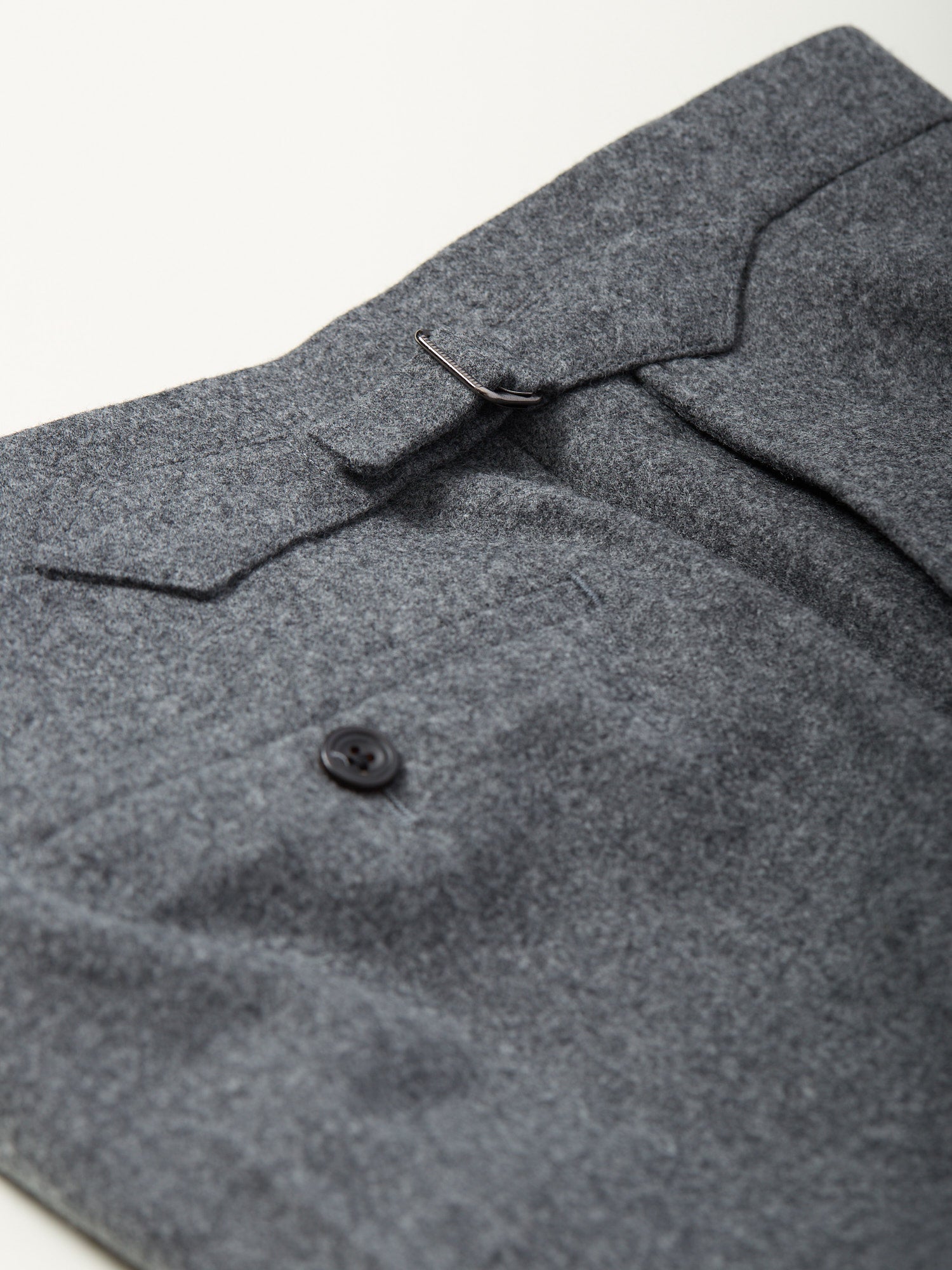 Colkirk Woolen Flannel Pleated Trousers Mid Grey