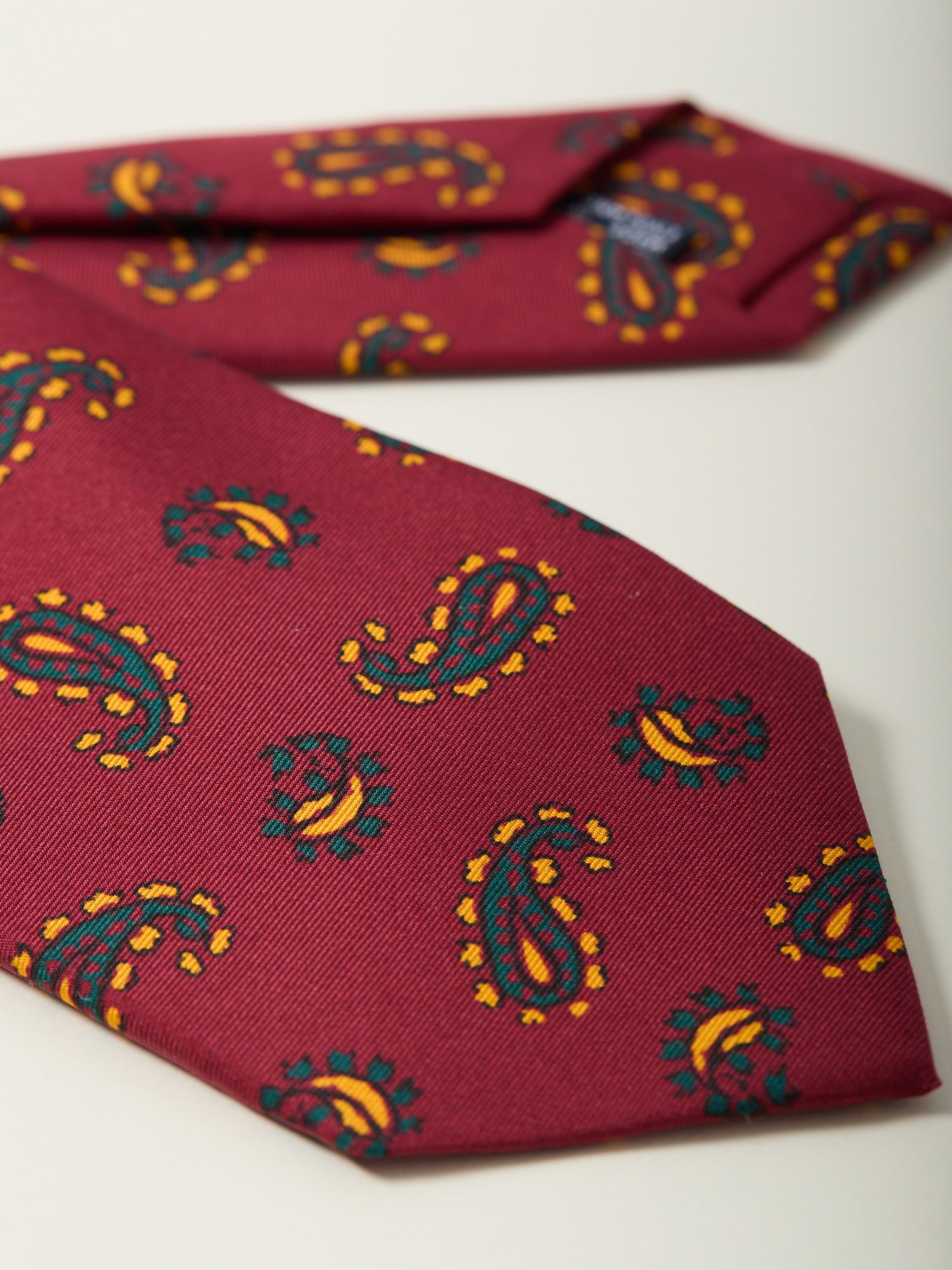 Random Paisley Print Silk Tie Red