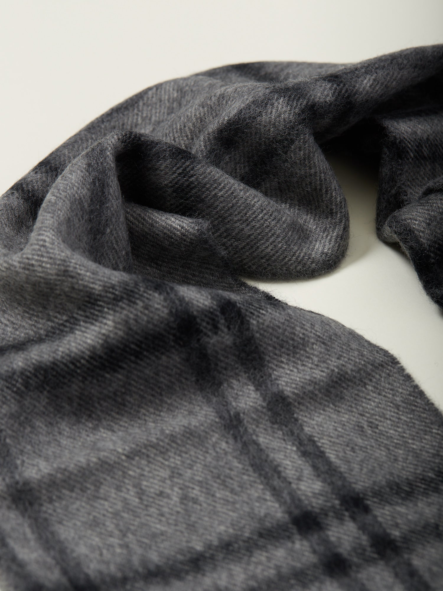 Lambswool Scarf Grey Plaid