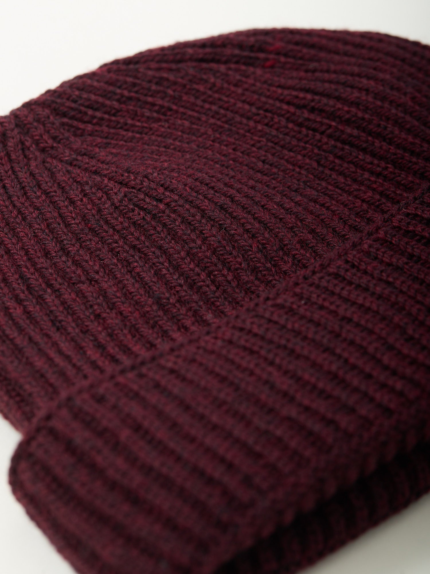 Ribbed Merino Beanie Burgundy