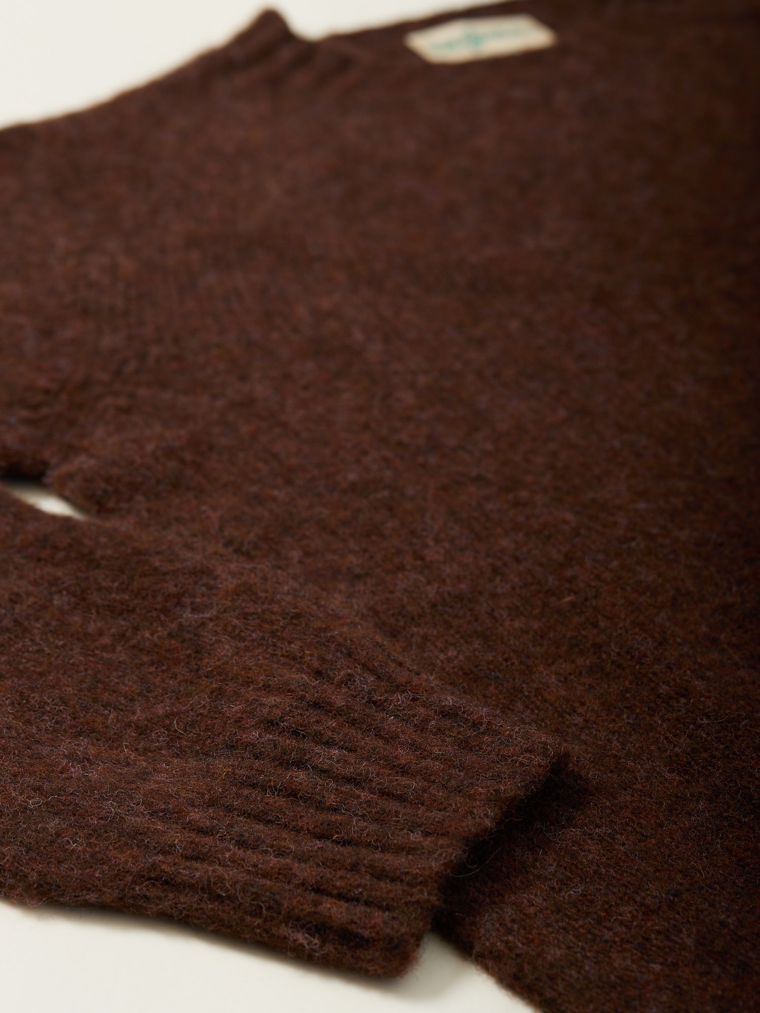 The Shagadelic Brushed Shetland Crewneck Marron