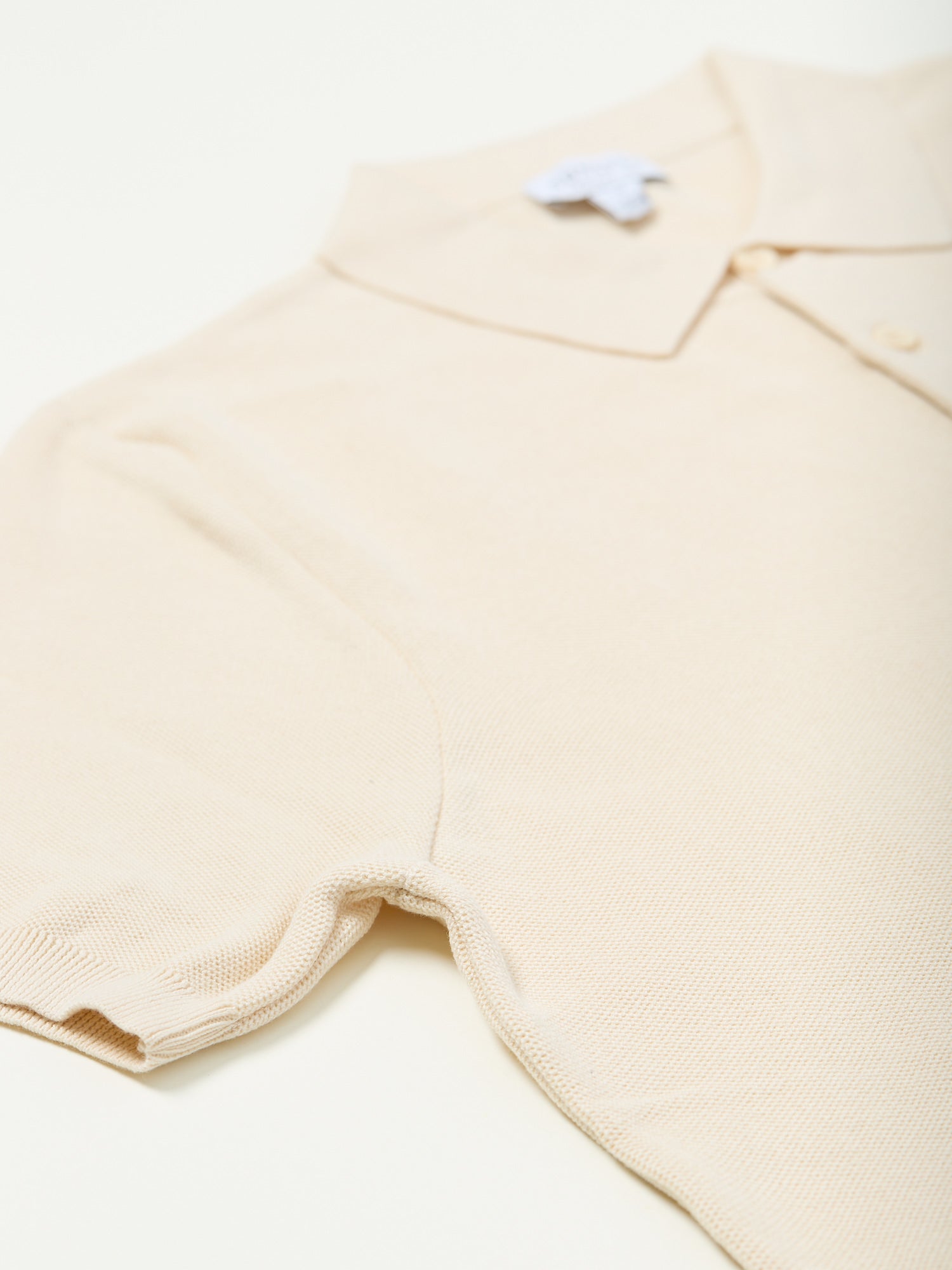 Fine Texture Knit Polo Shirt Ecru
