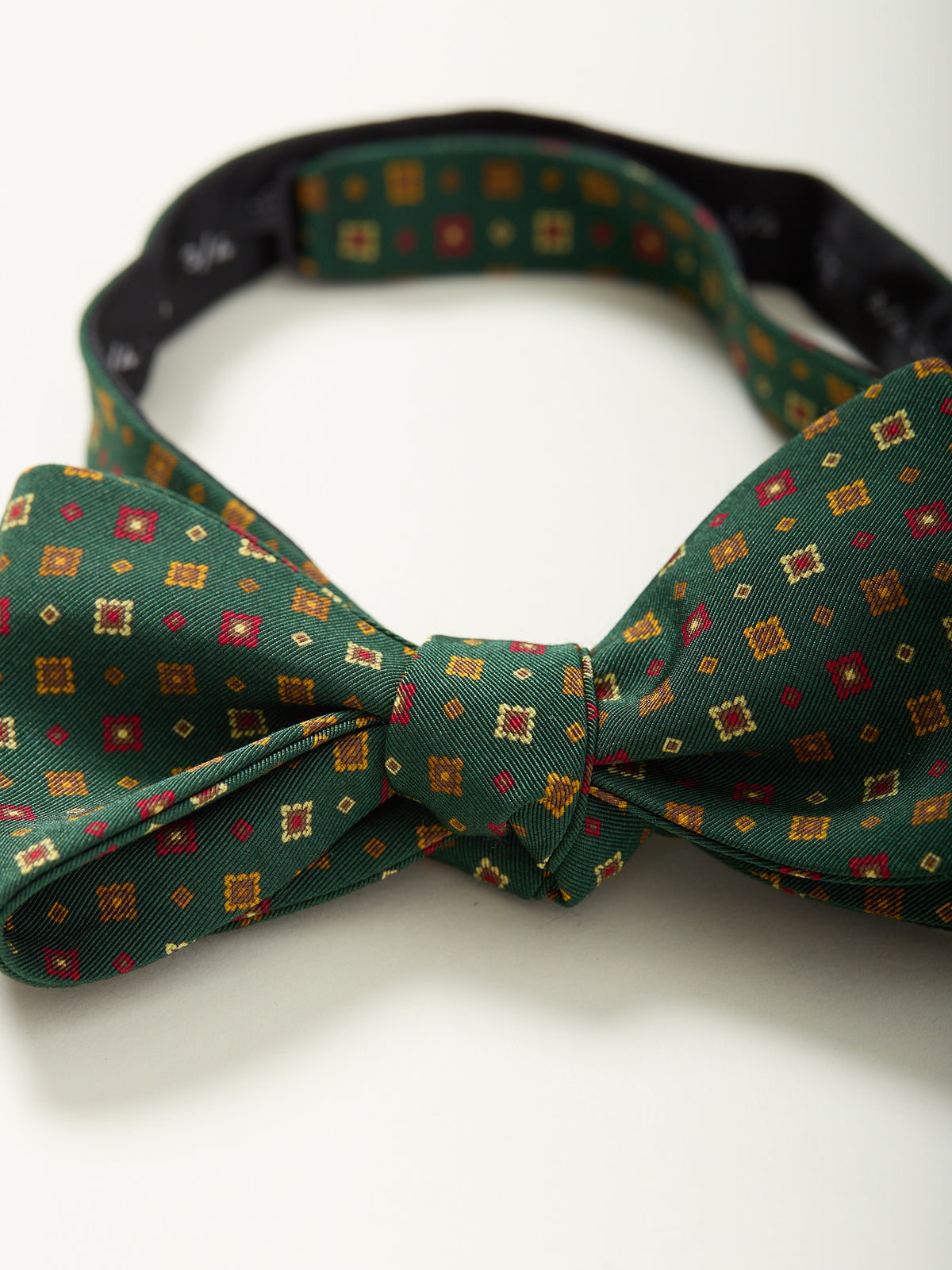 Tile Print Royal Irish Poplin Bow Tie Green
