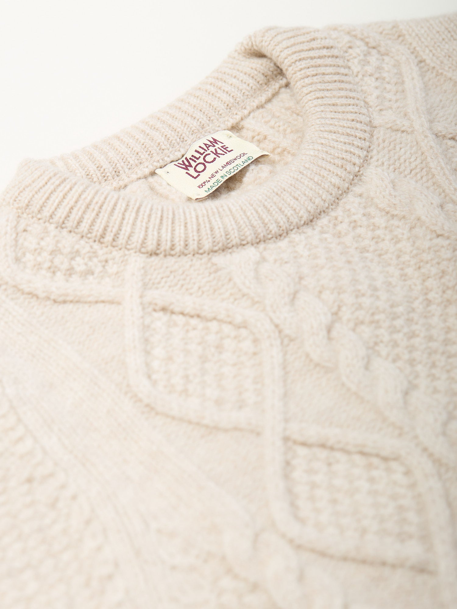 4-Ply Lambswool Aran Crew Neck Linen