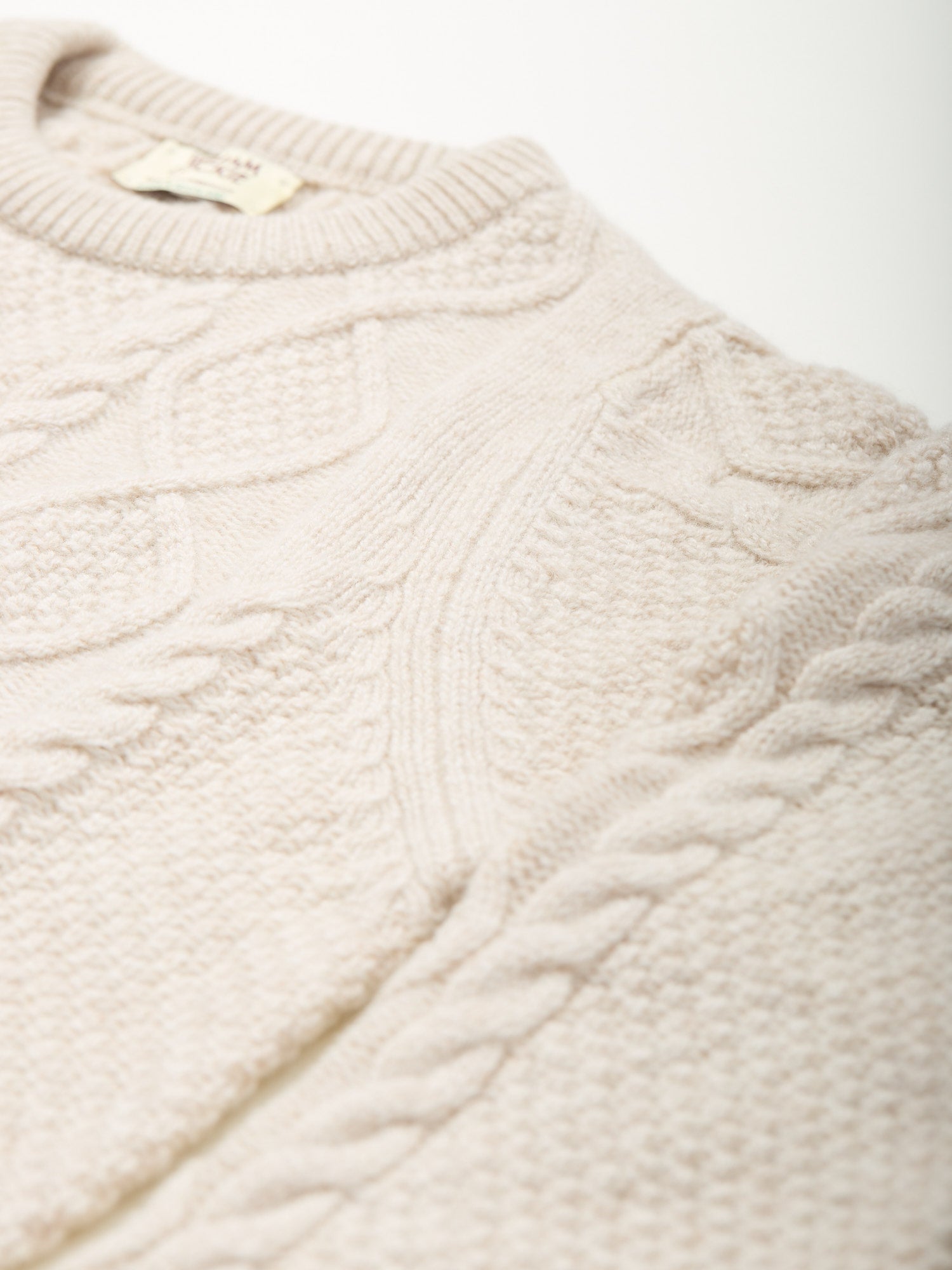 4-Ply Lambswool Aran Crew Neck Linen