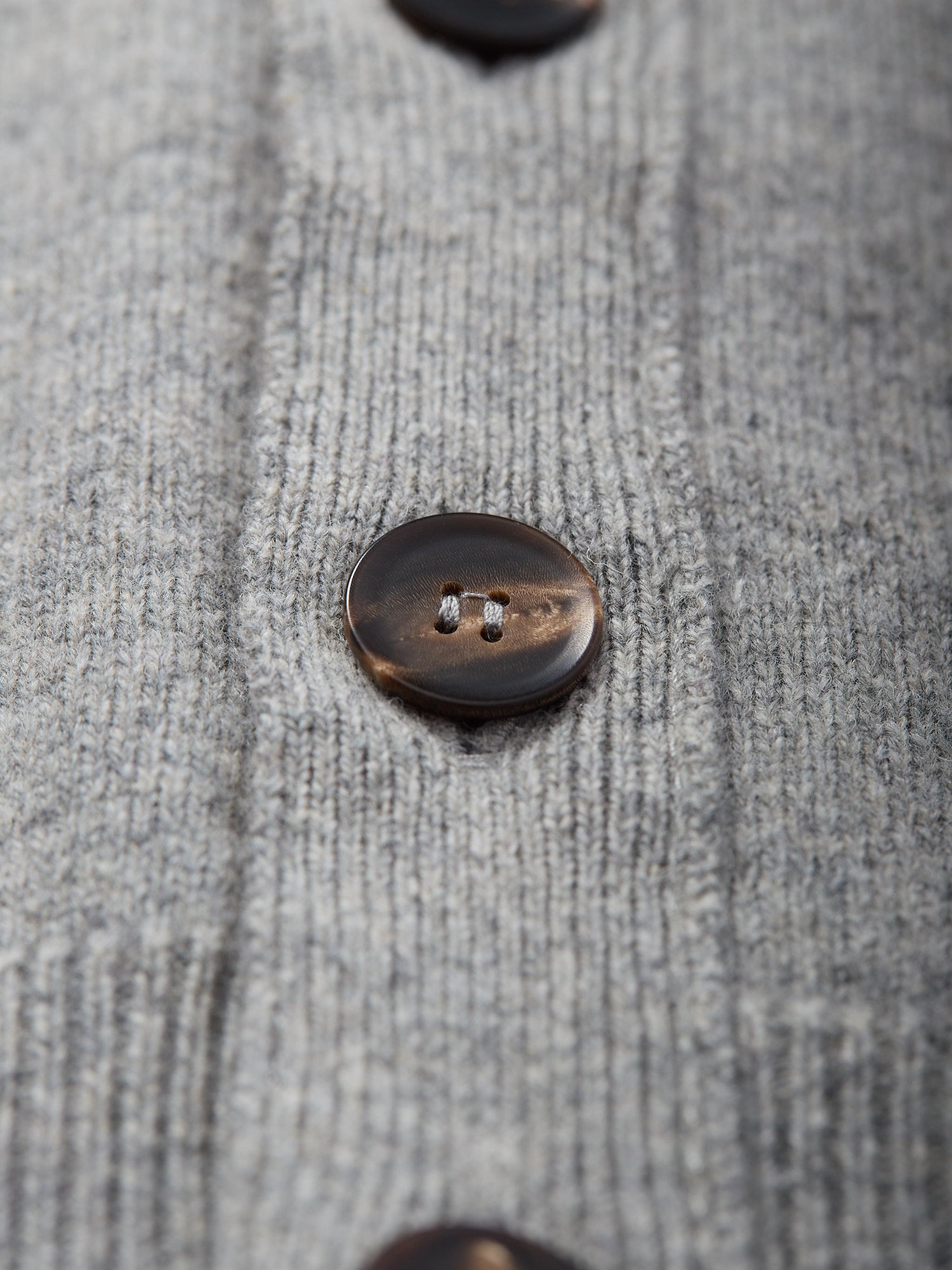 Lambswool Sleeveless Cardigan Flannel