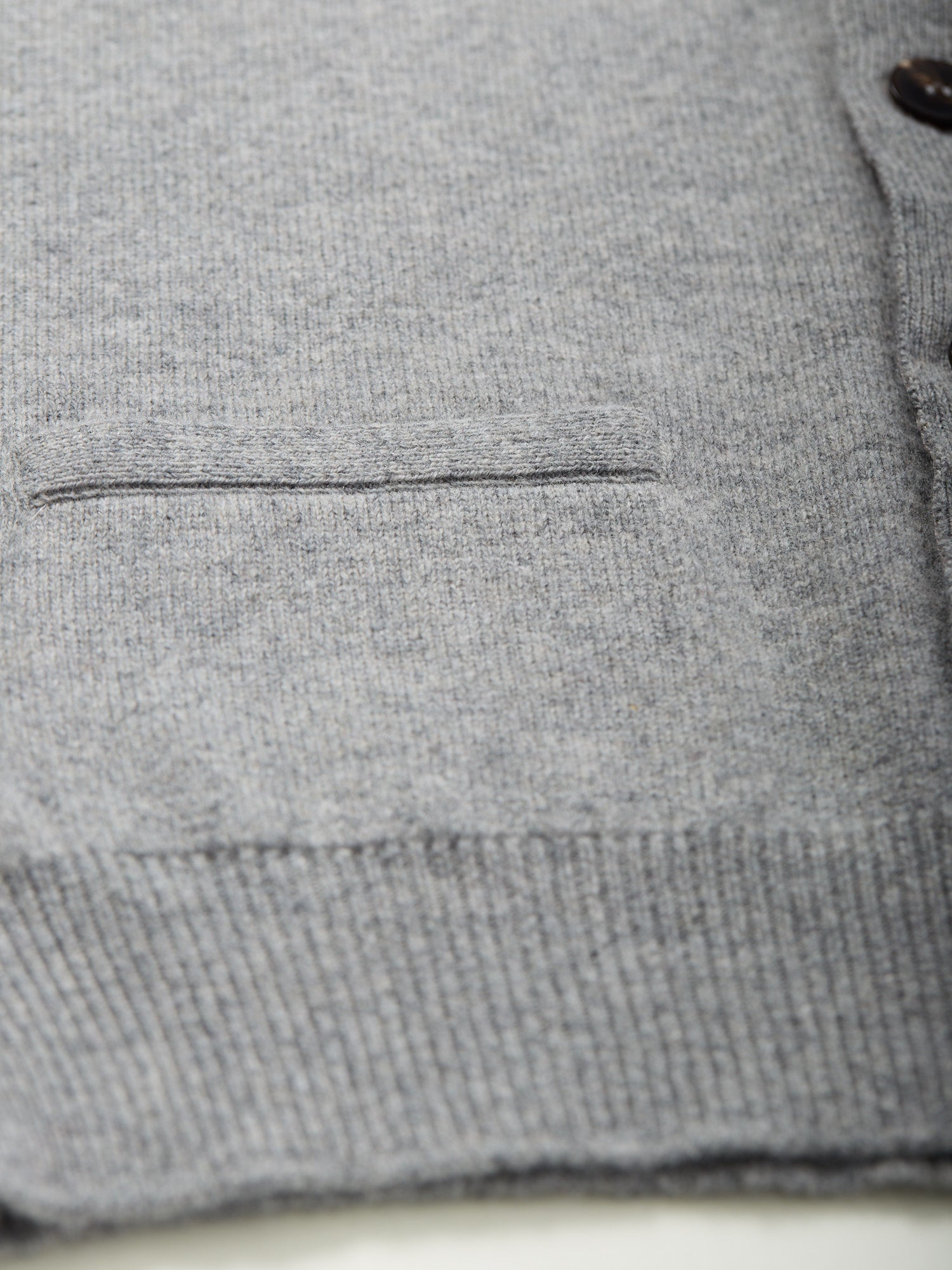 Lambswool Sleeveless Cardigan Flannel