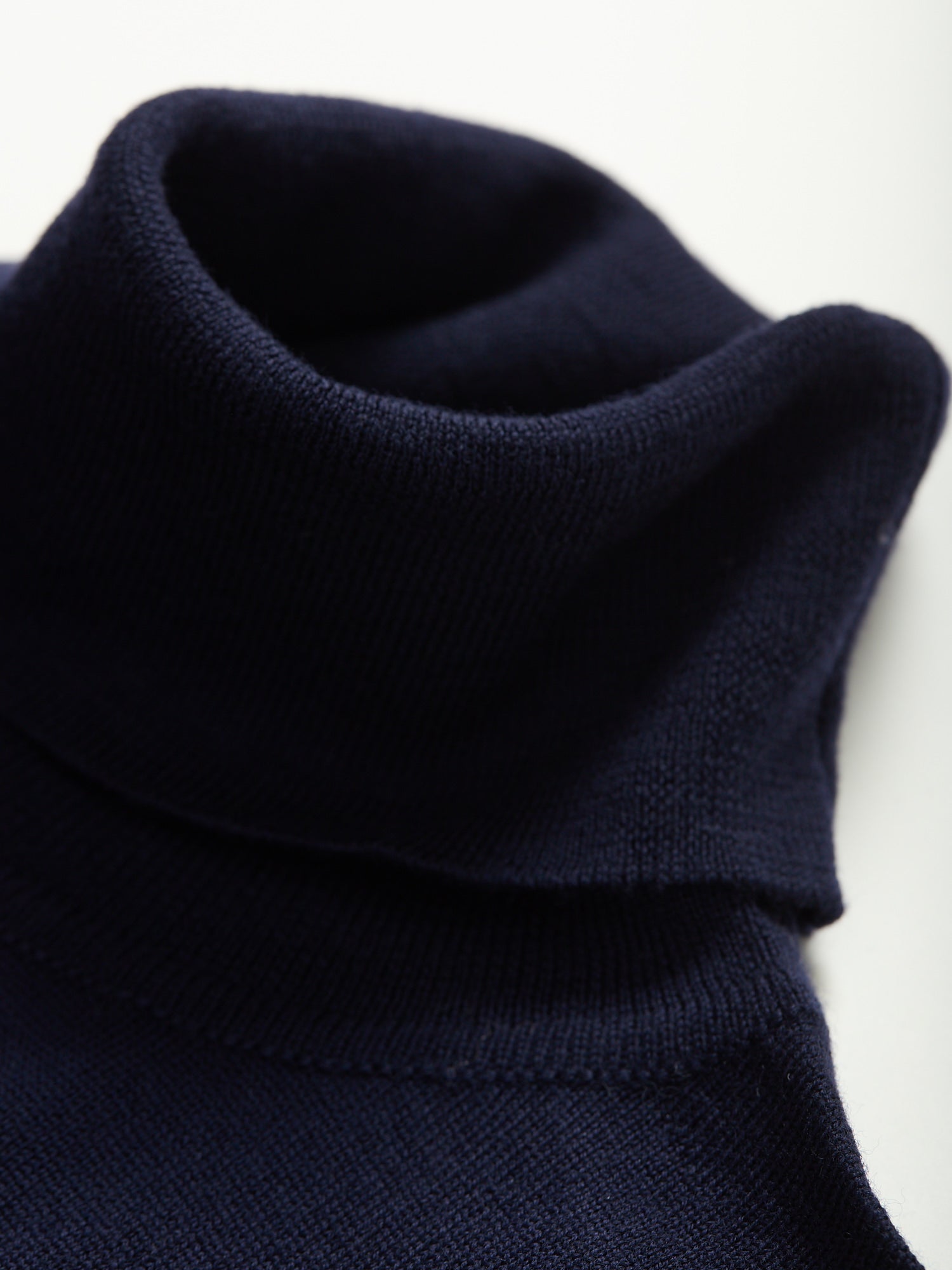 Merino Roll Neck Navy