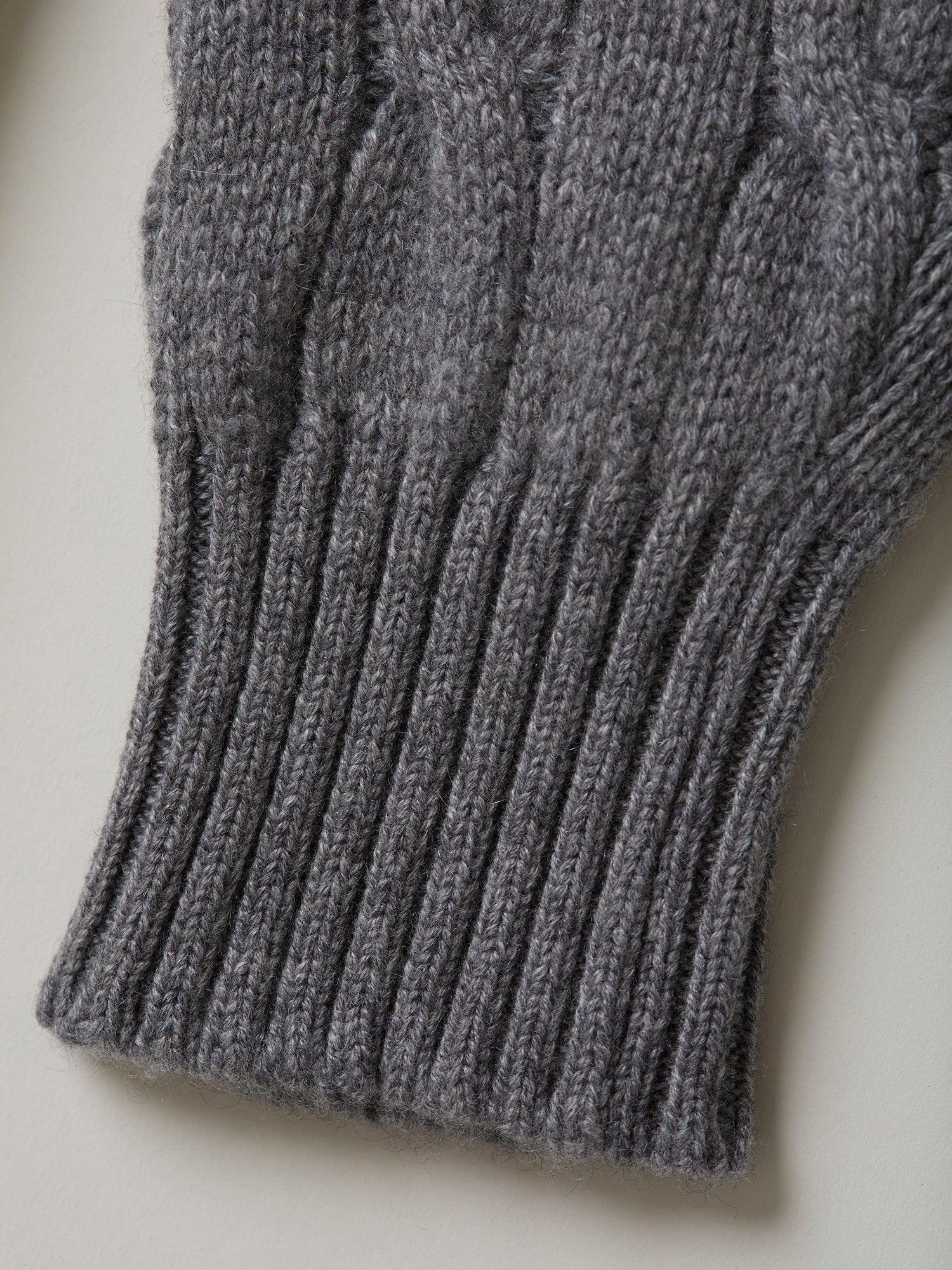 Cashmere 4-ply Crew Cable Jumper Flannel
