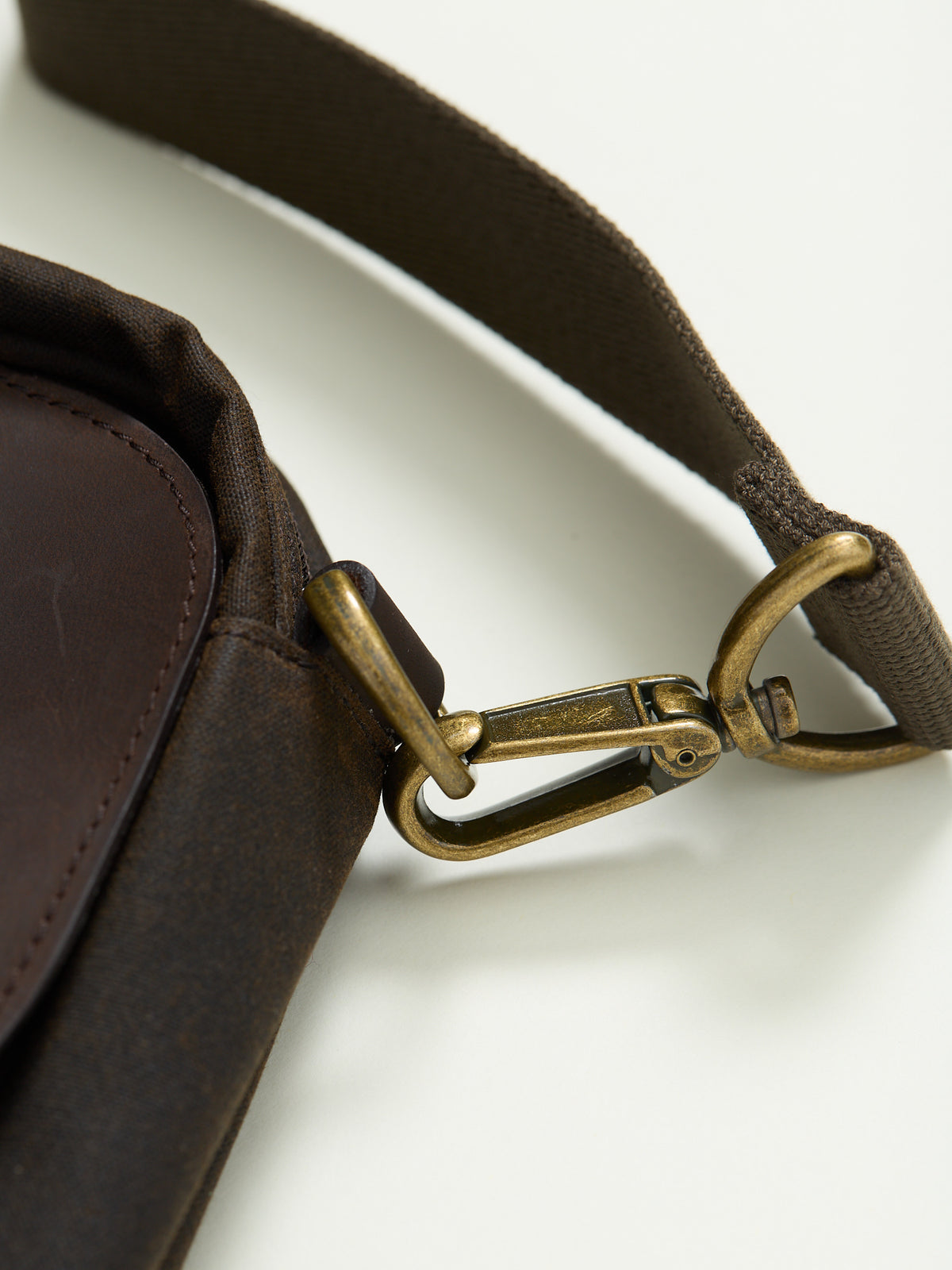 Wax Leather Briefcase Olive
