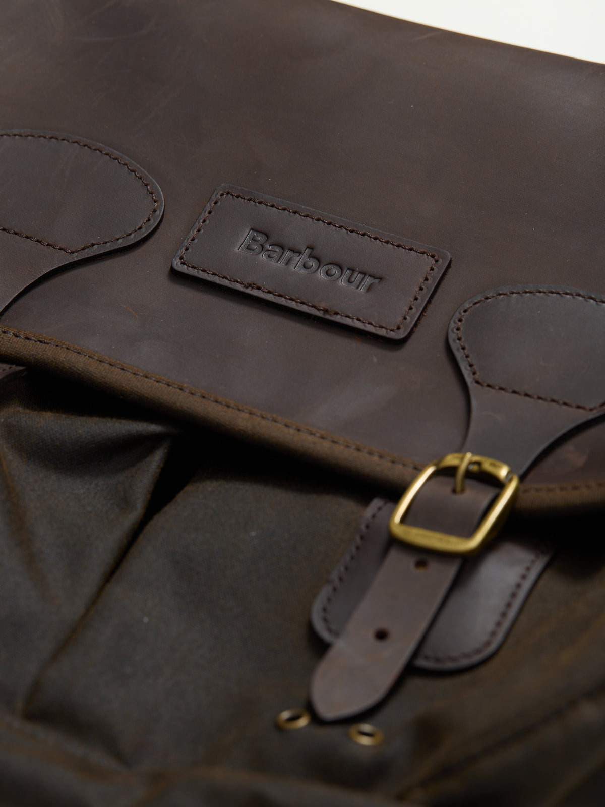 Wax Leather Tarras Fishing Bag Olive