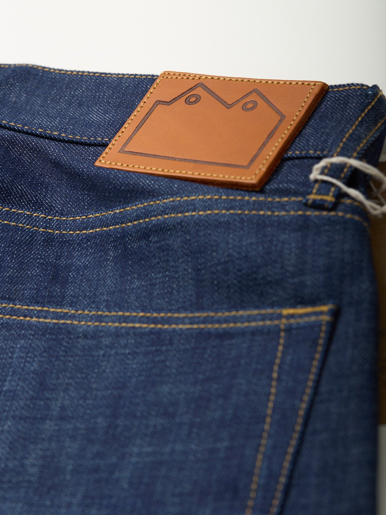 NW1 Heritage Straight Tapered Jeans IT