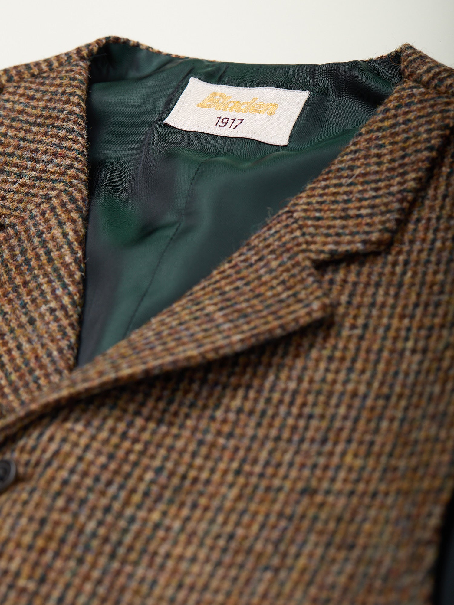 Buckenham Harris Tweed Waistcoat Brown Dogtooth