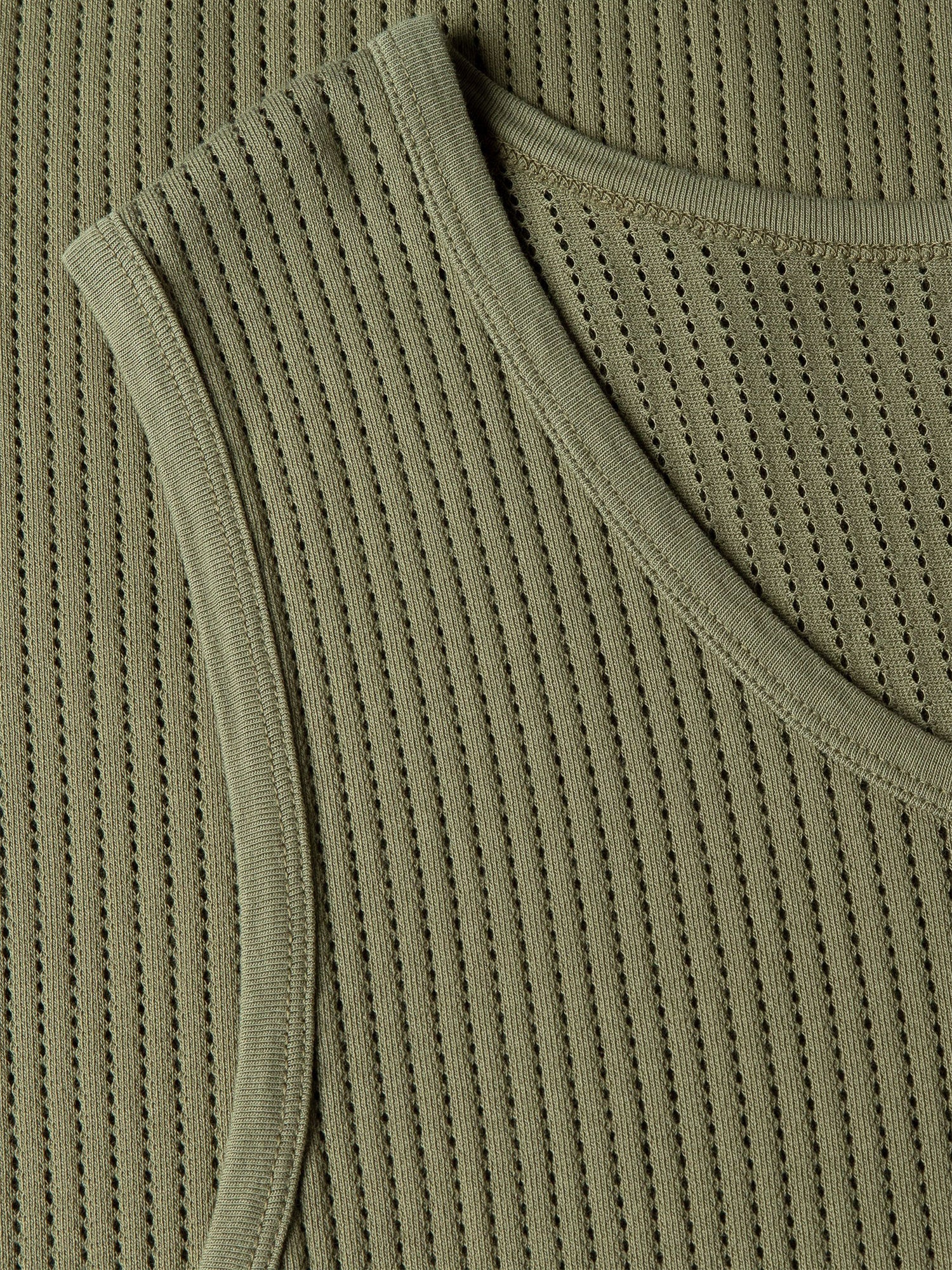 Linear Mesh Singlet Army Green