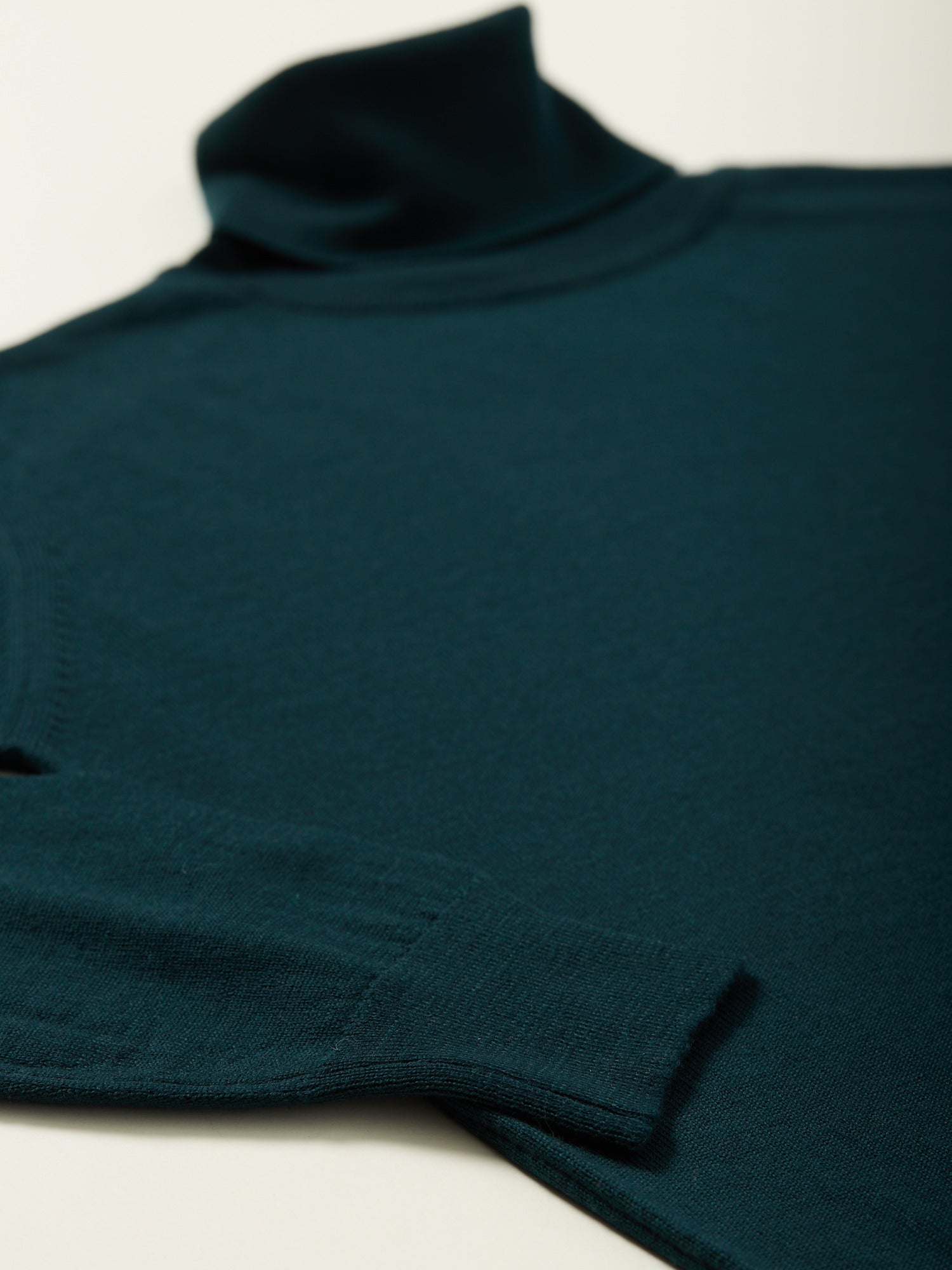 Merino Roll Neck Tartan Green